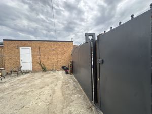 Photo 10- click for photo gallery